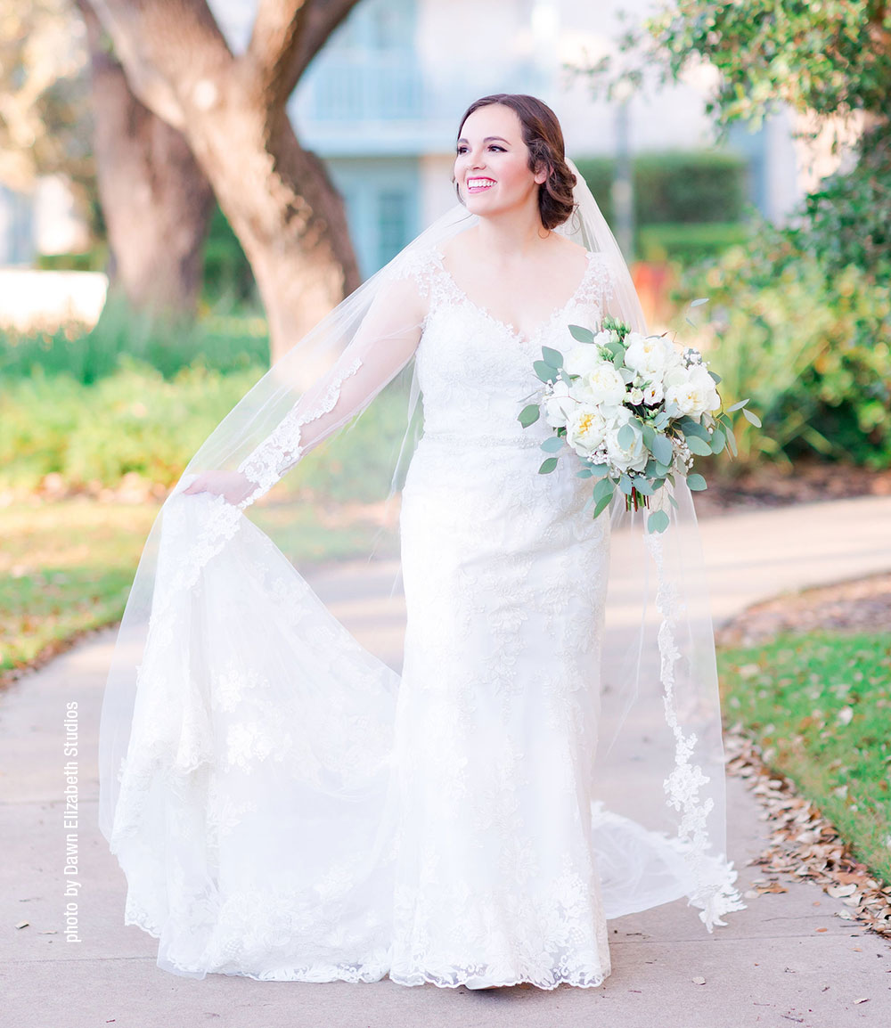 Brides By Elizabeth - Photo by Dawn Elizabeth Studios